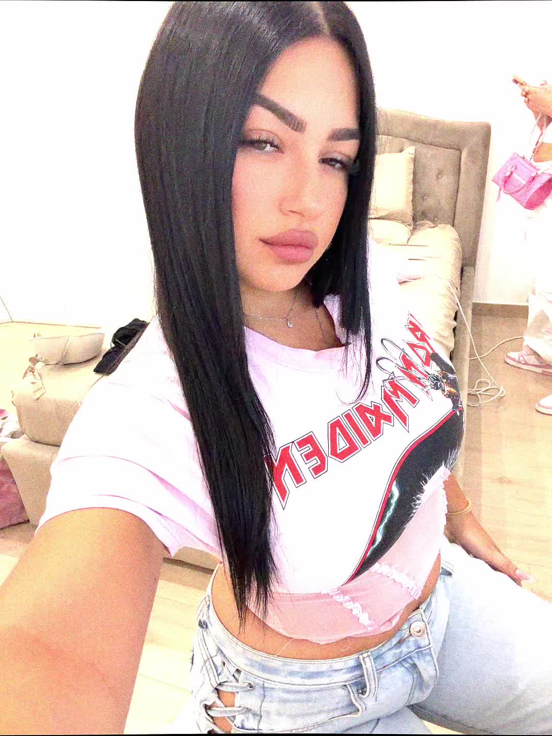 @Nina