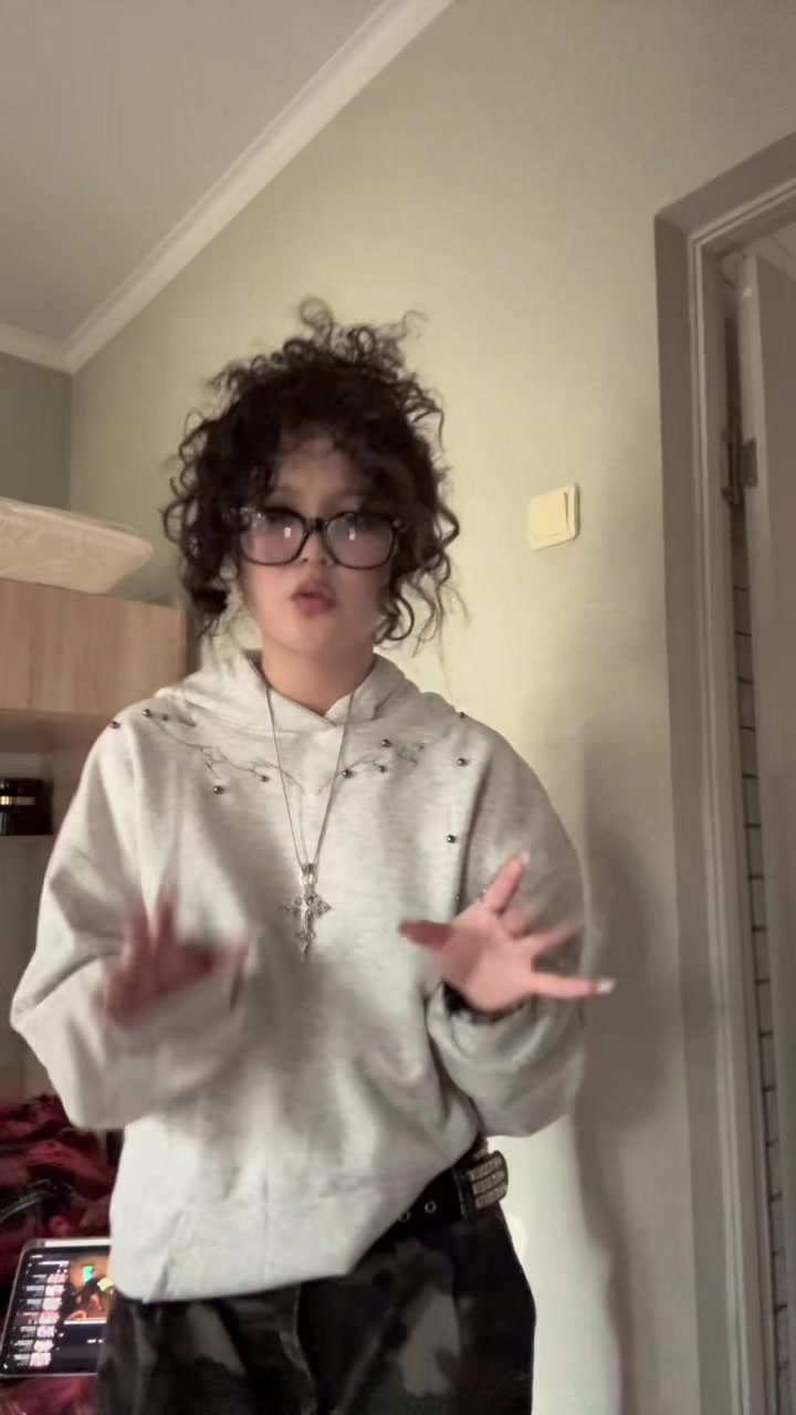 @лаврушка