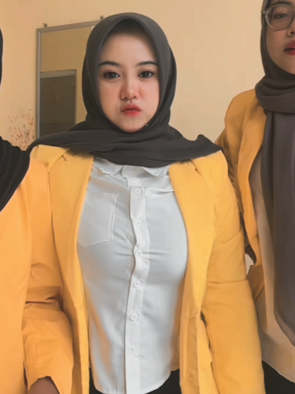 @𝗛𝗦𝟭𝟭