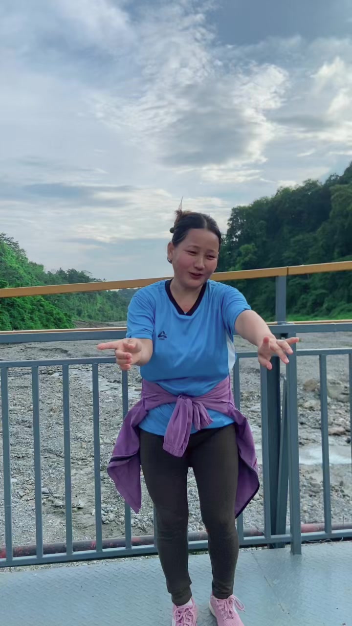 @mira pradhan🌼