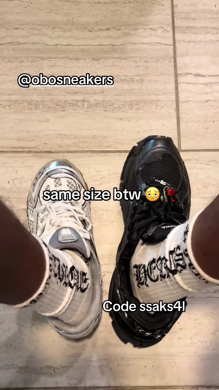 @⃟