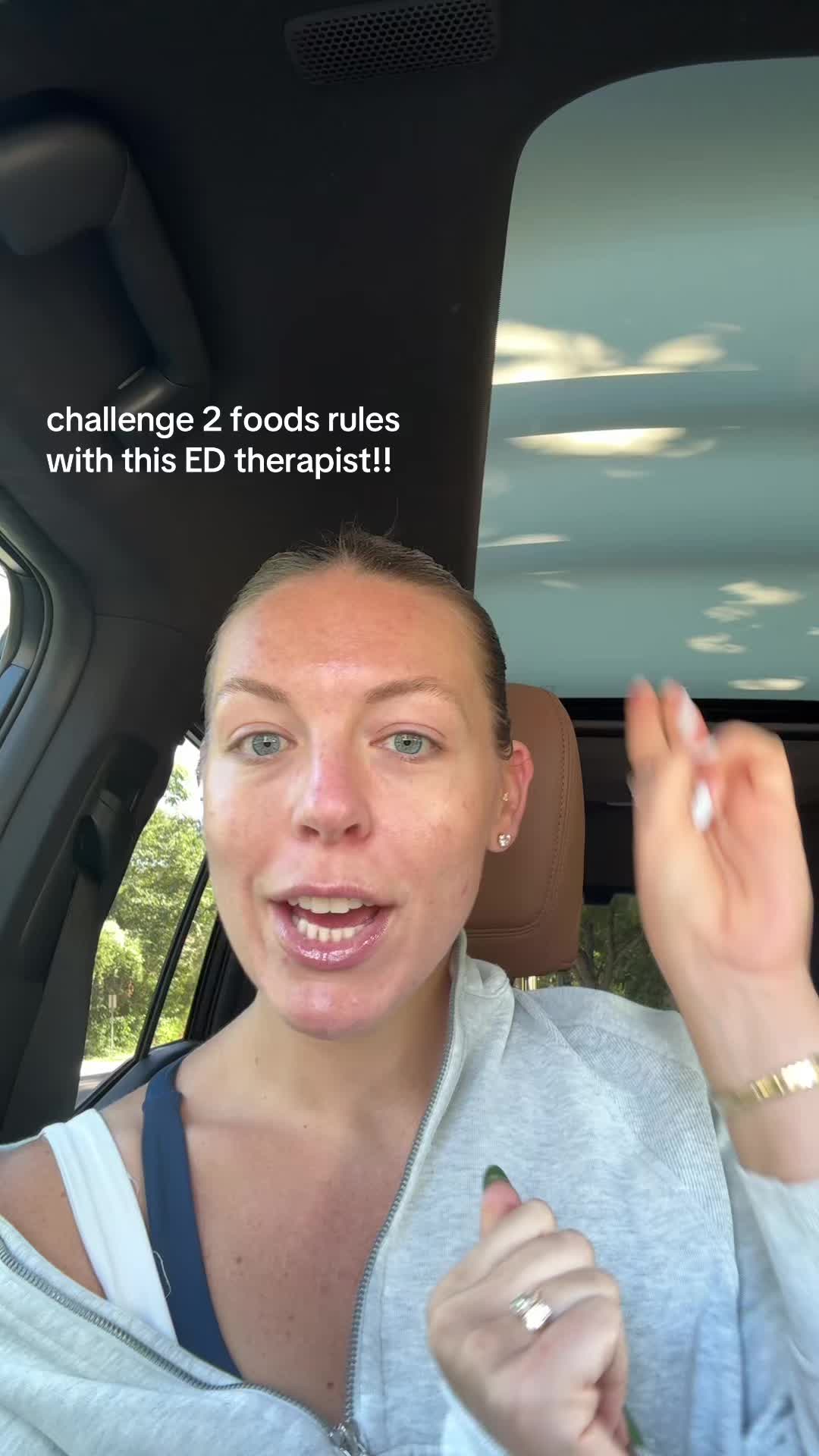@CARLY | human & therapist