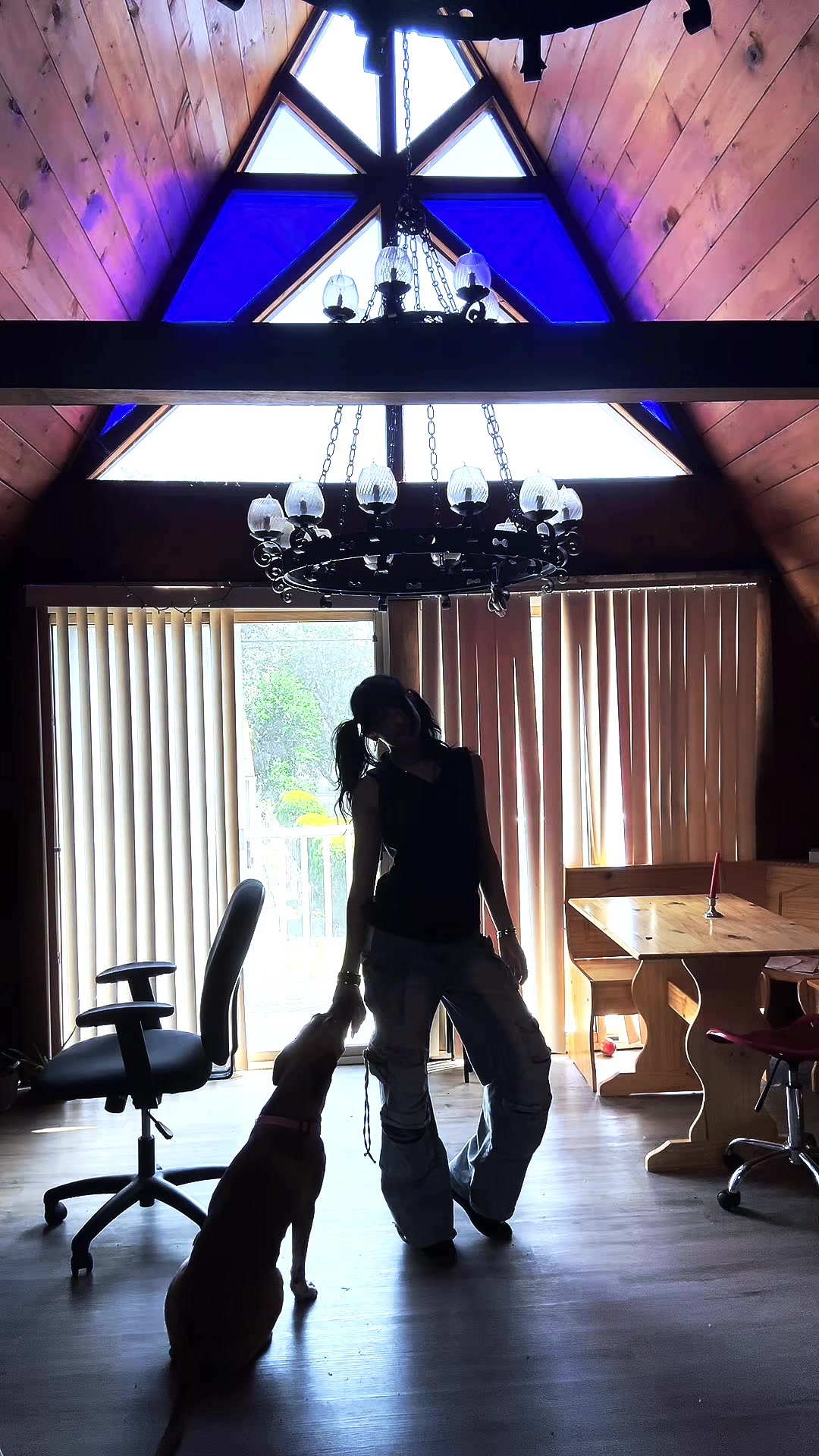 @…