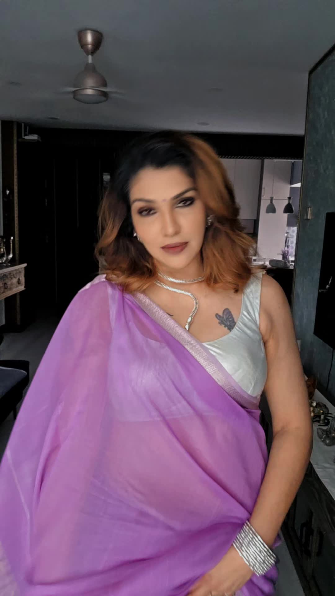 @RadhiiArtistry
