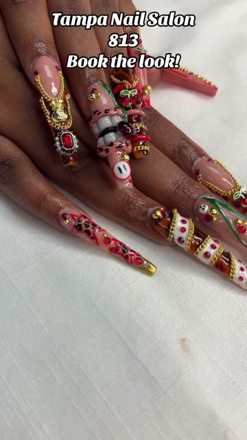 @Dollhouse nails of Tampa