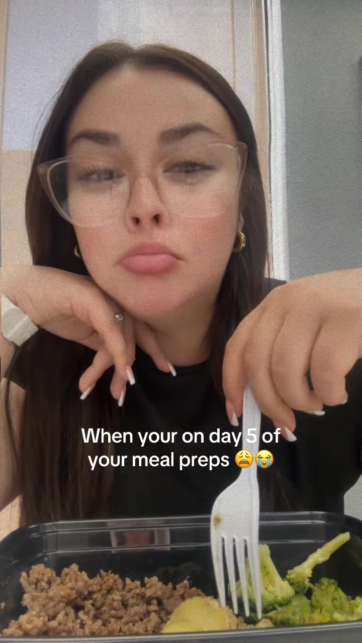 @_shes_sam_04