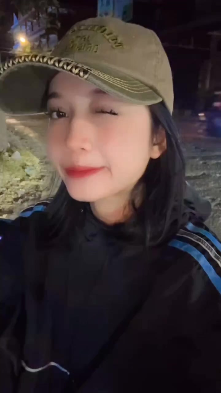 @Bee๐ค