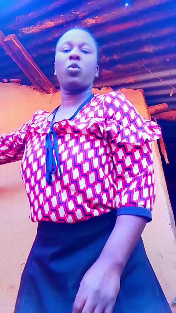 @user28016178498454
