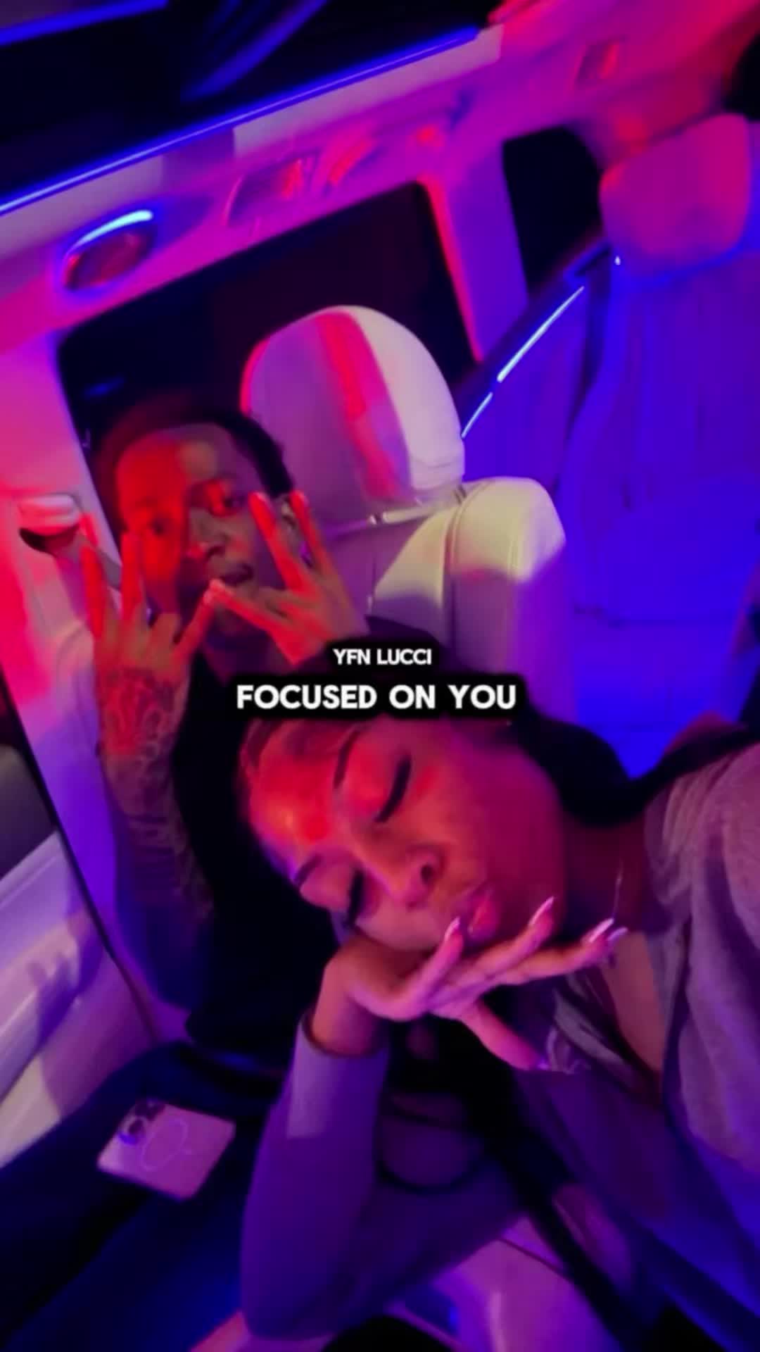 @👸🏽