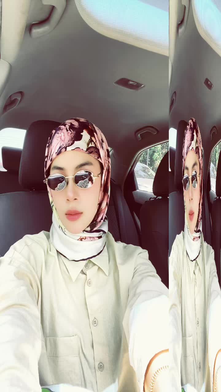 @𝒽𝒶𝓏𝒾𝓔