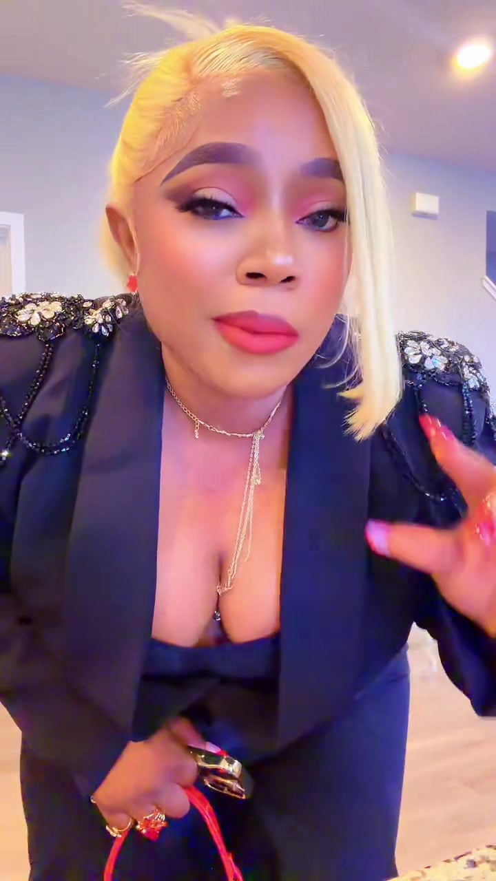 @OKUQUEEN2