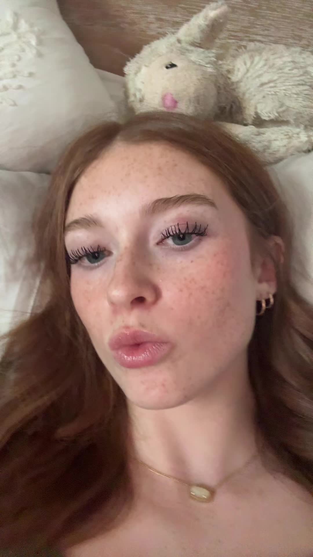 @bella