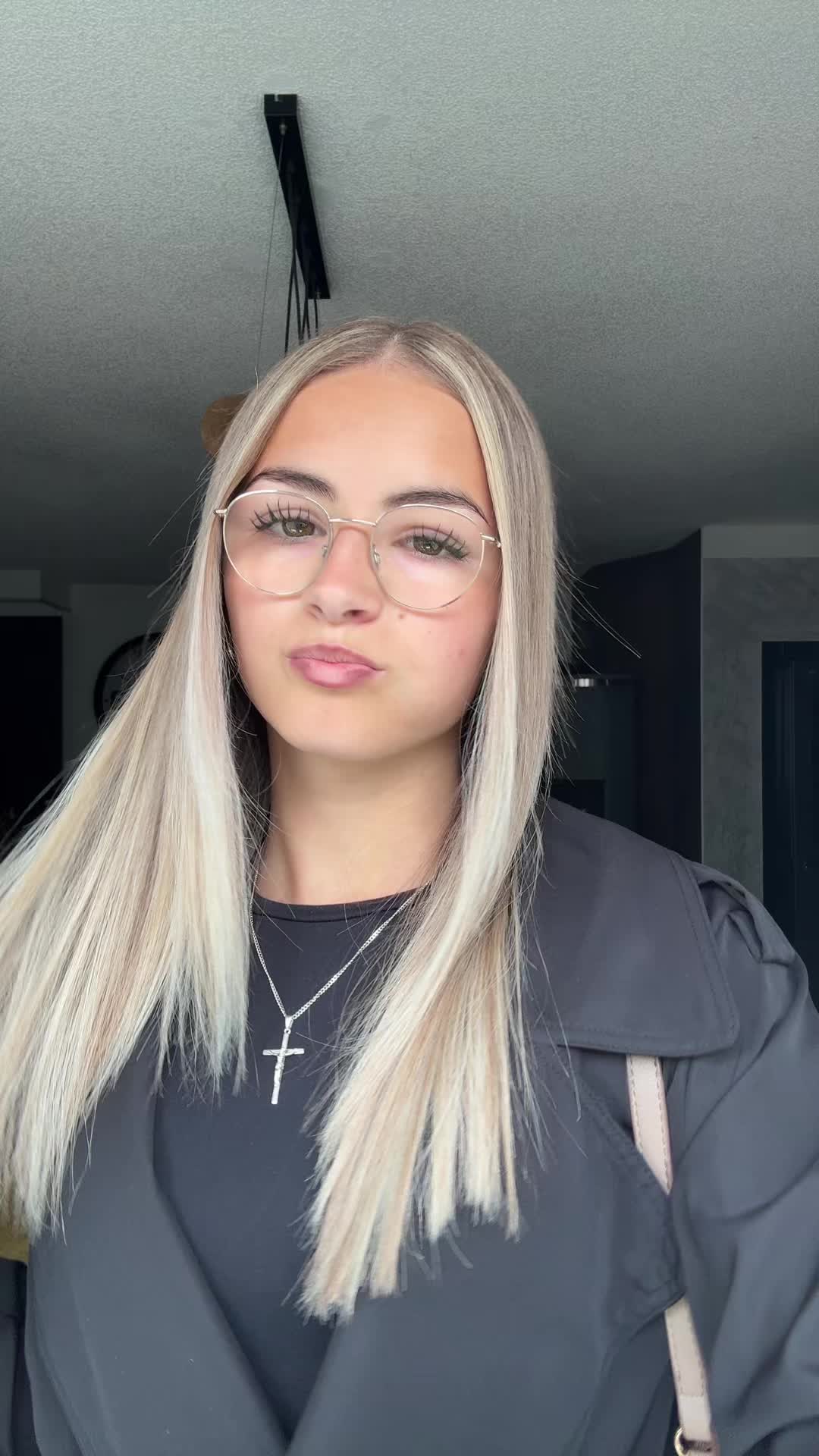@𝐋𝐢𝐚𝐧𝐚