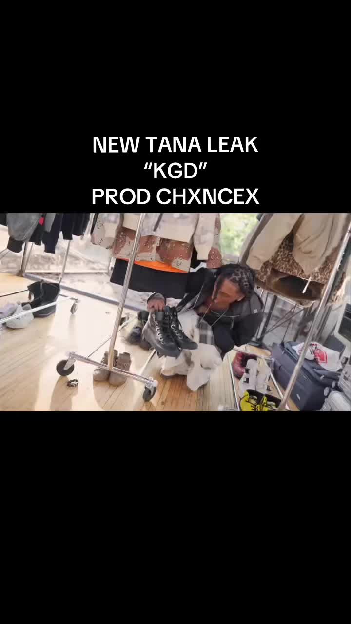 @fangs