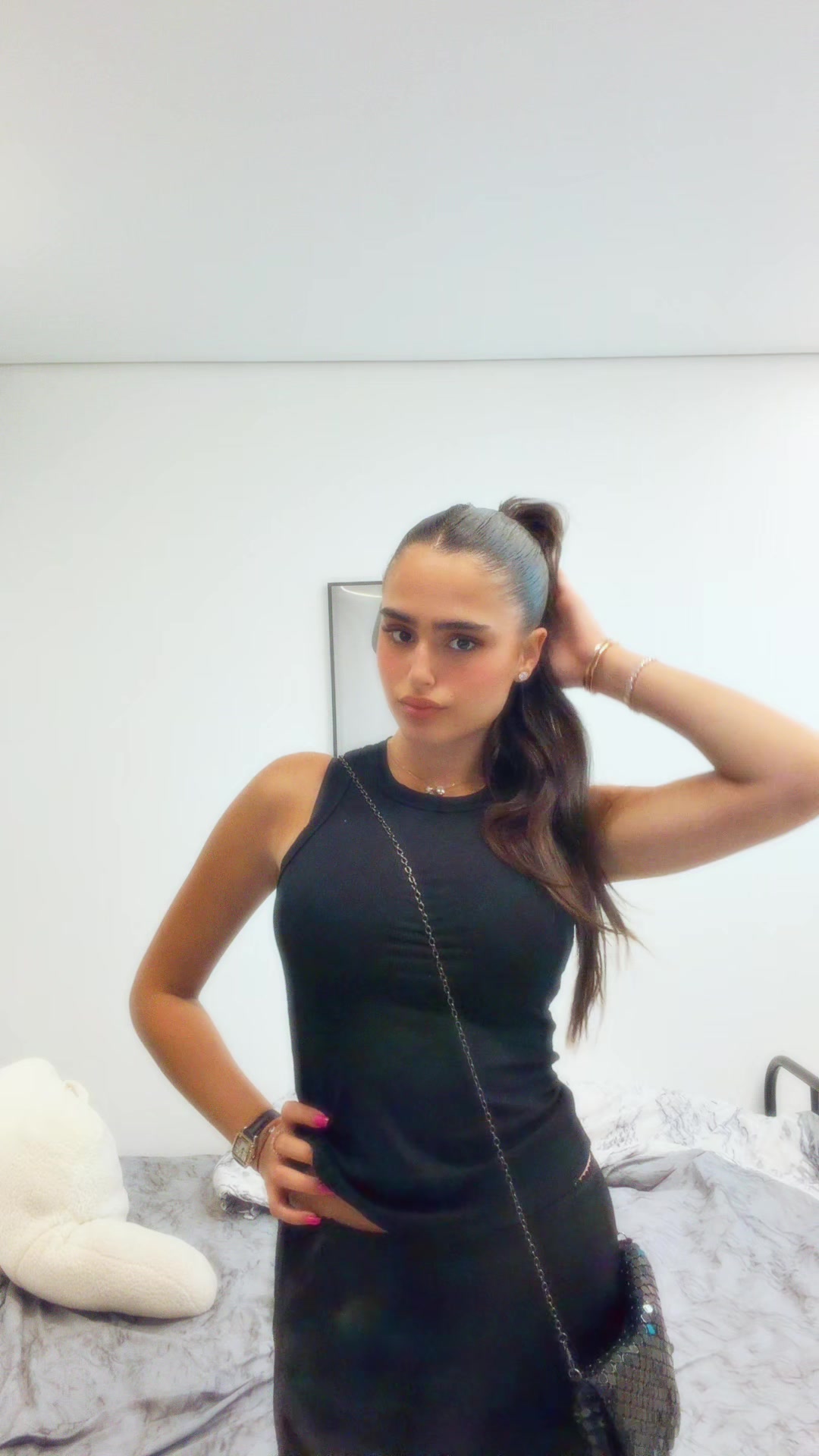 @שירז רחמין | מעצבת גבות וריסים