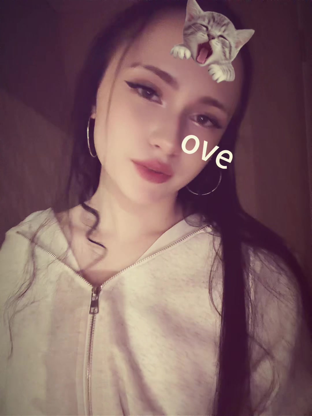 @...