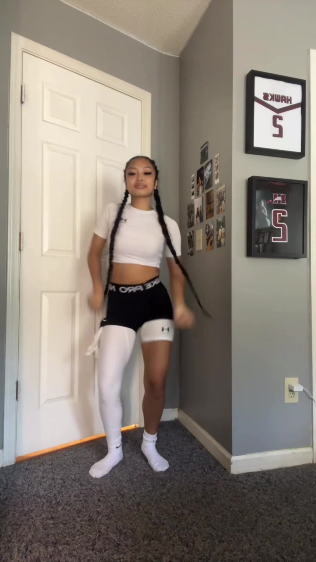 @Kaylee 🇱🇦