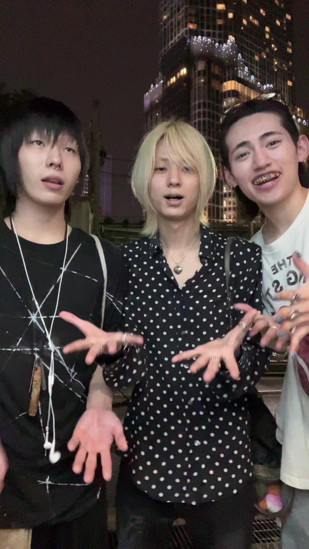 @ひかる