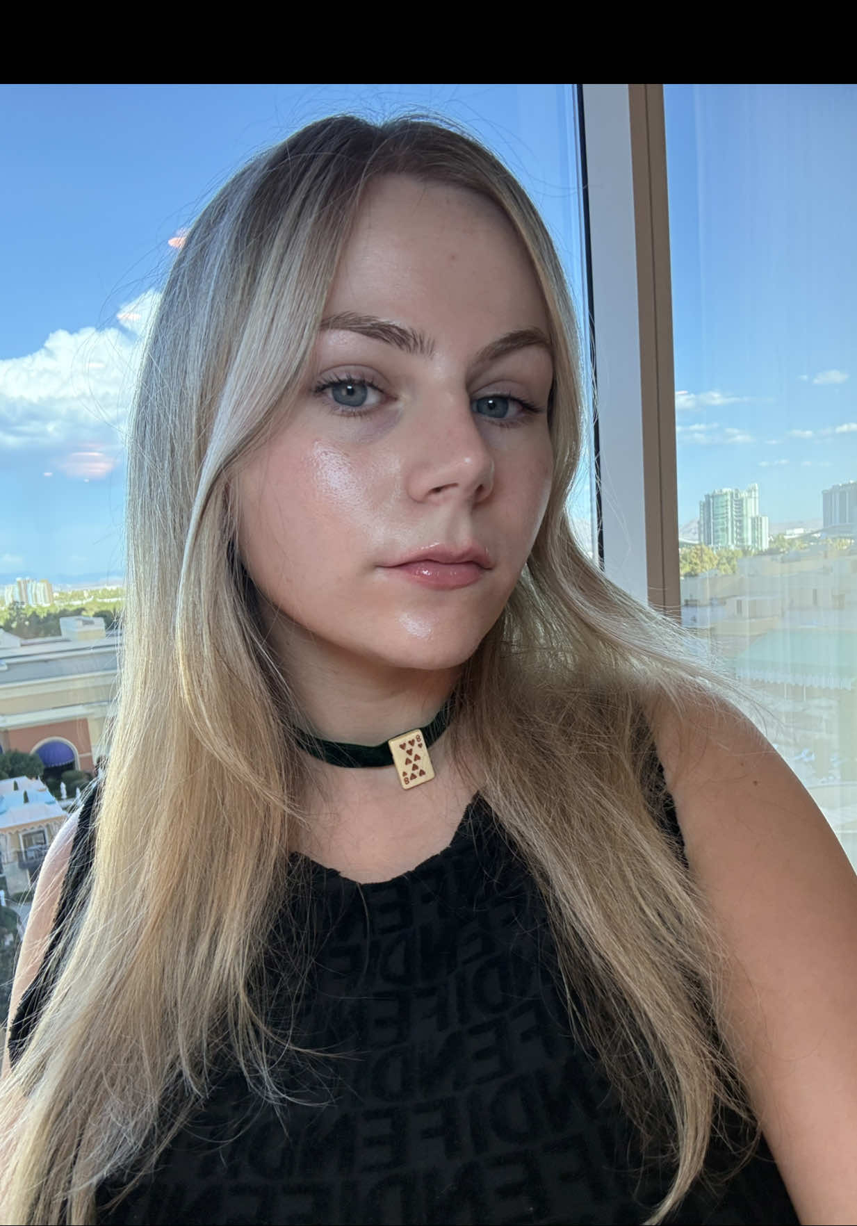 @EmspensiveEmily