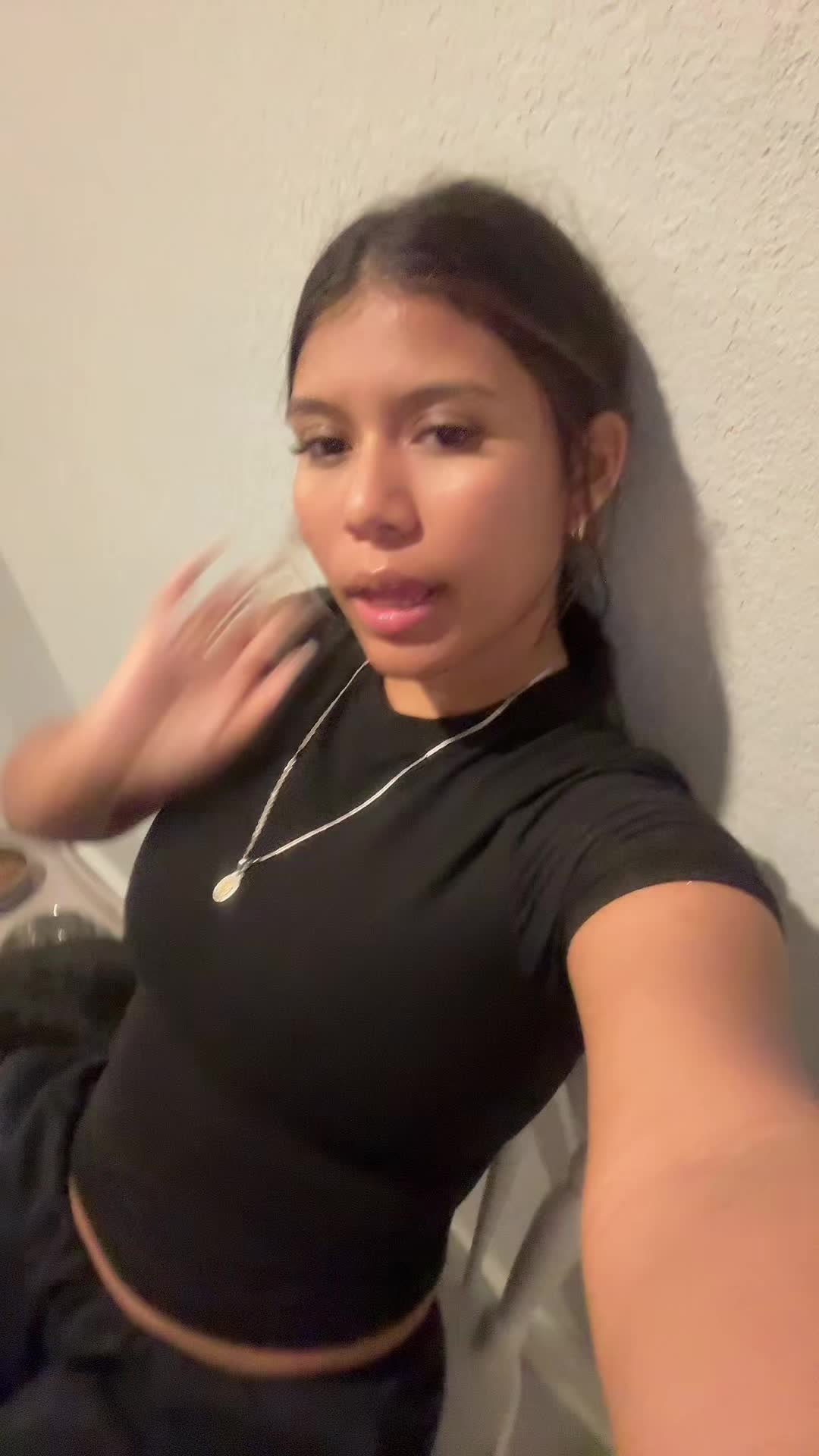 @…