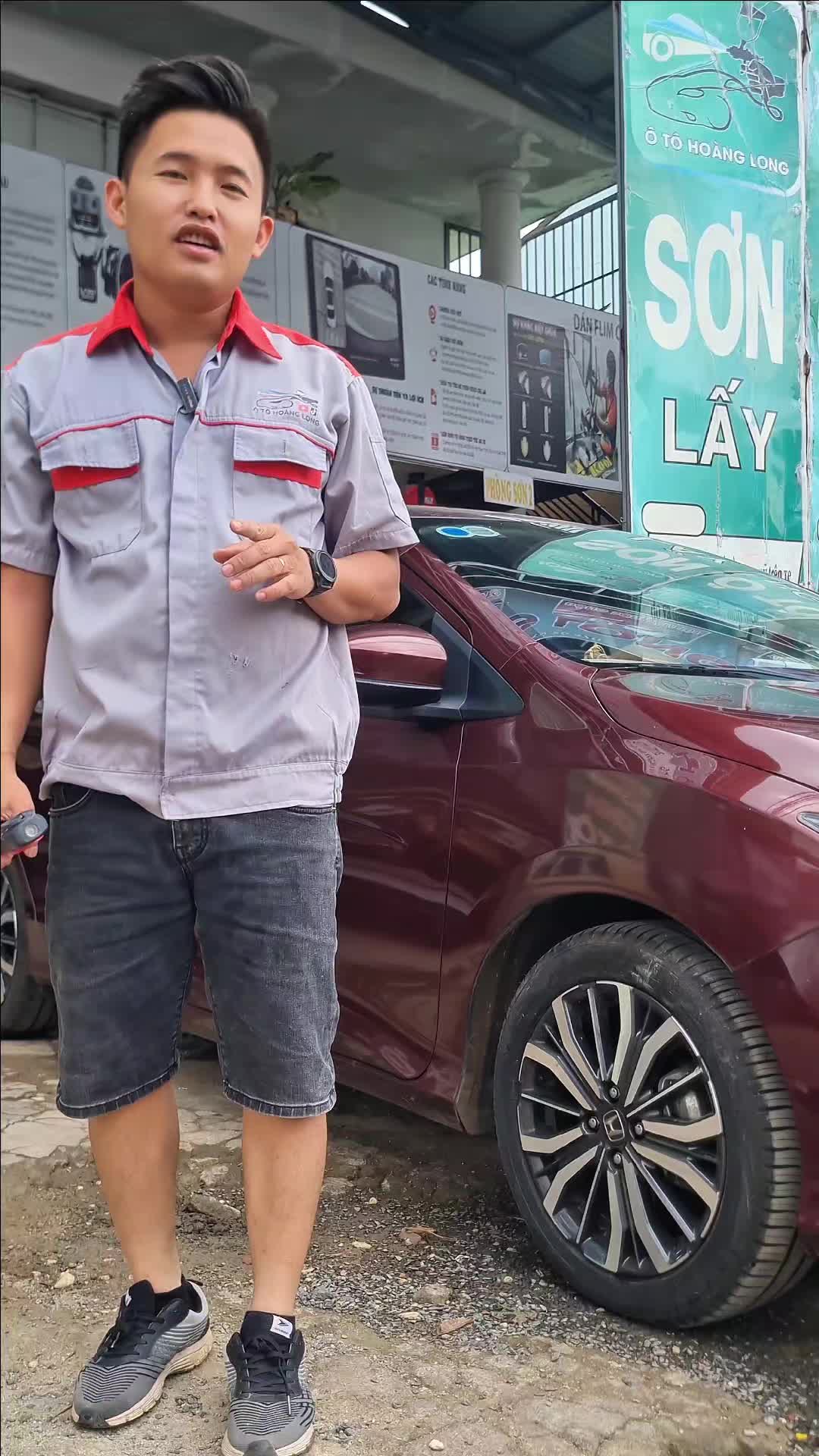 @&Ocirc; T&ocirc; Ho&agrave;ng Long