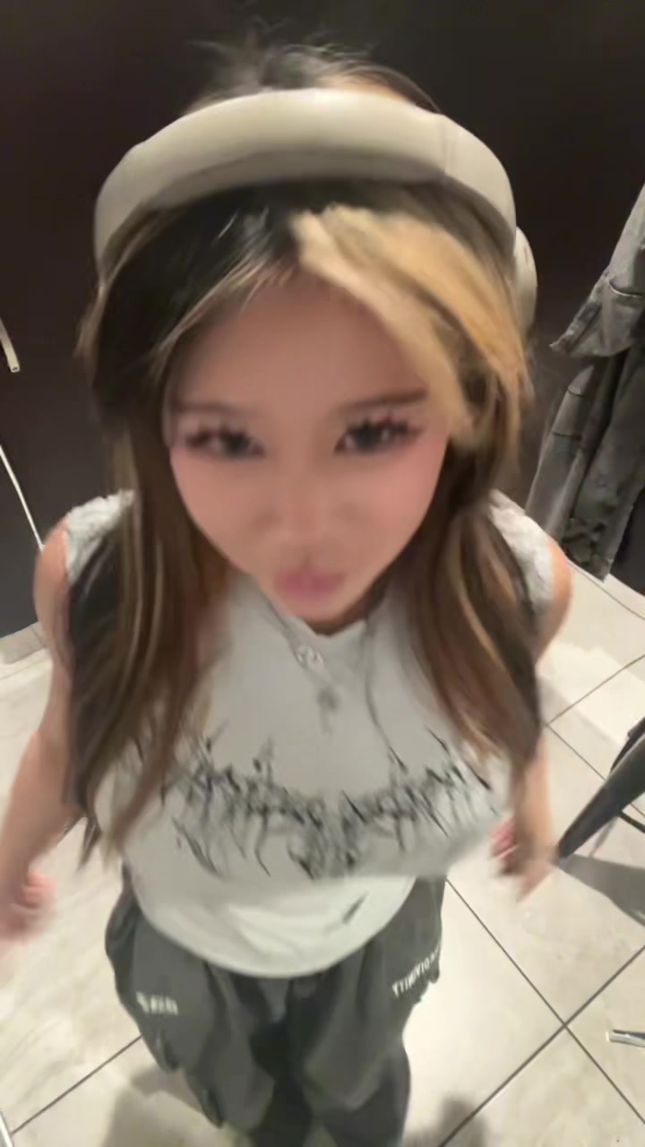 @Christina