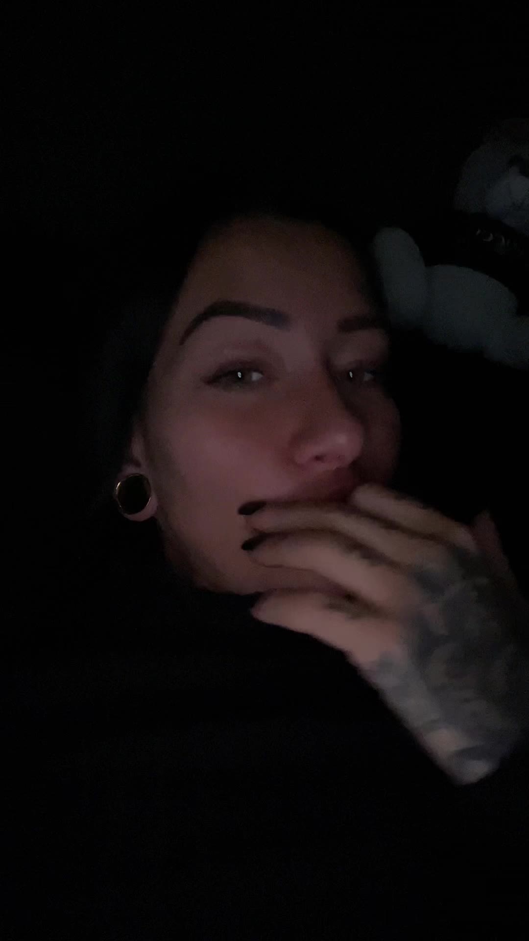 @bella