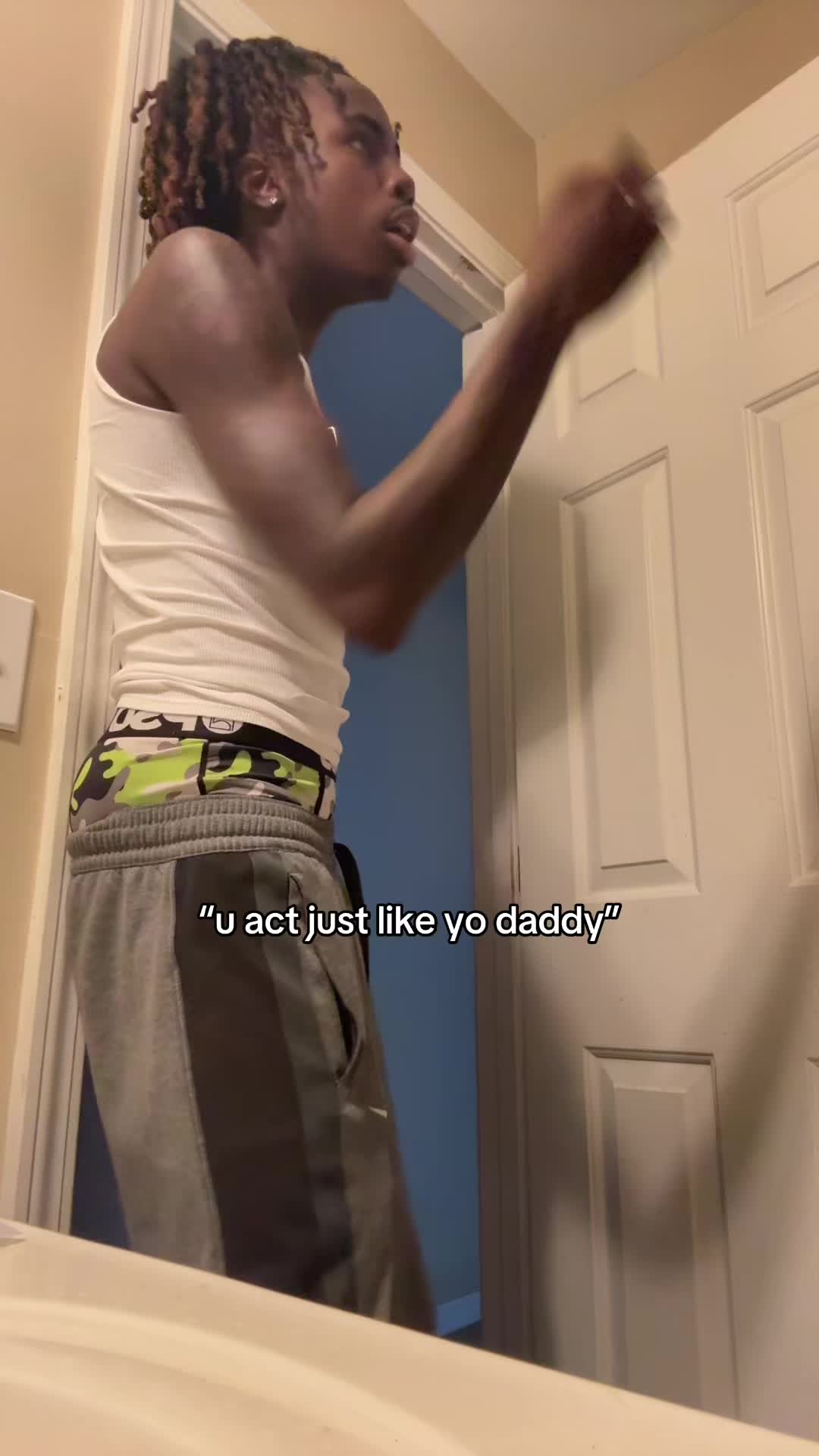 @Tee