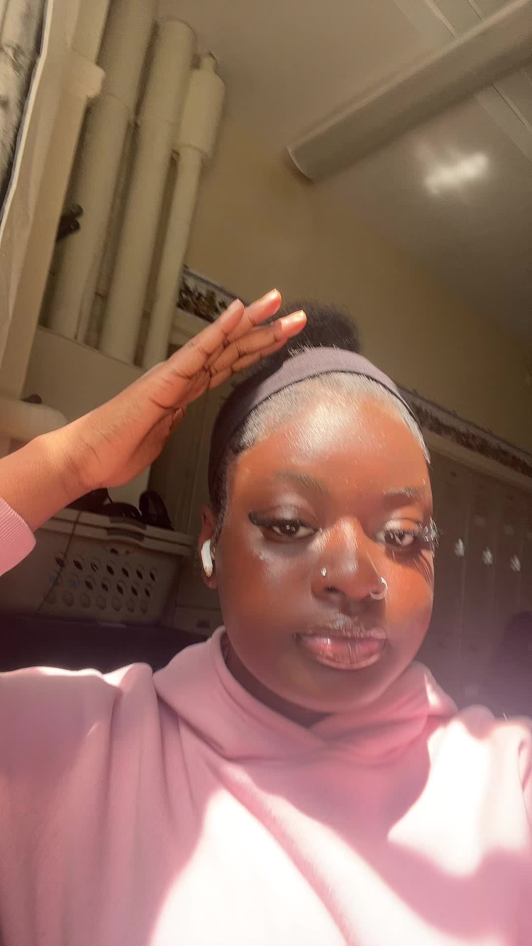 @imthequeenn@gmail.com