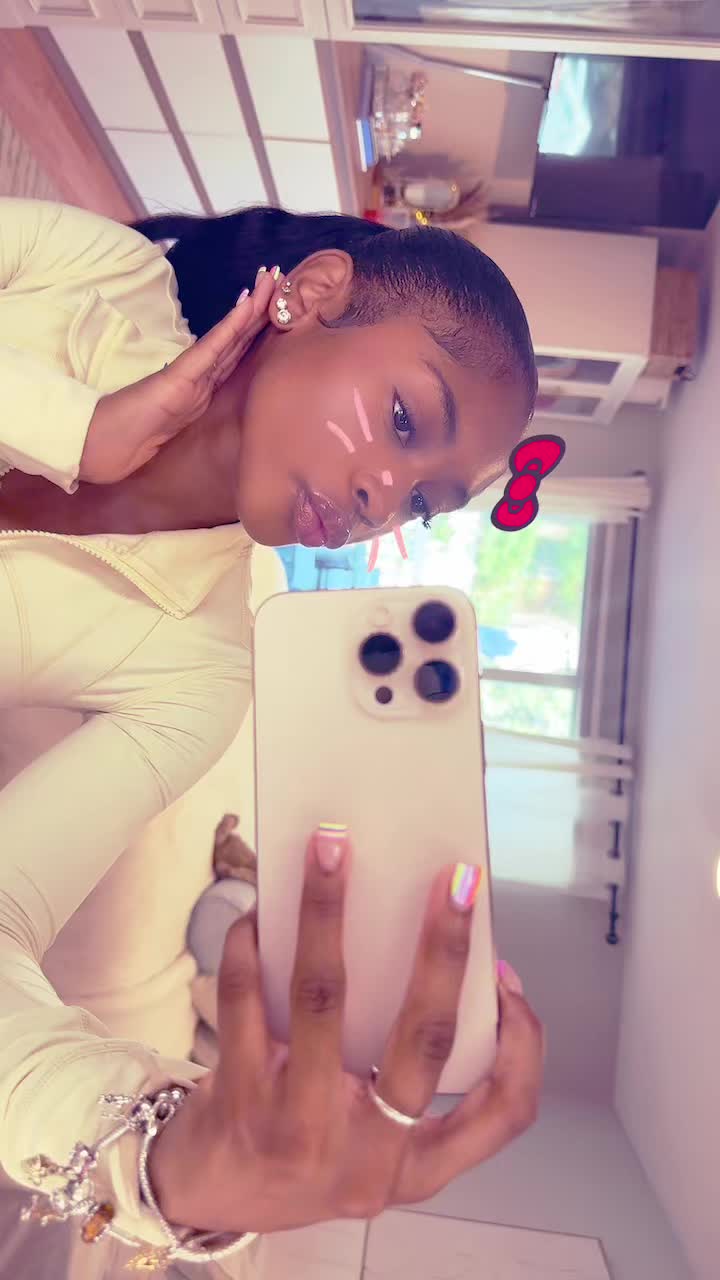 @myahlicious