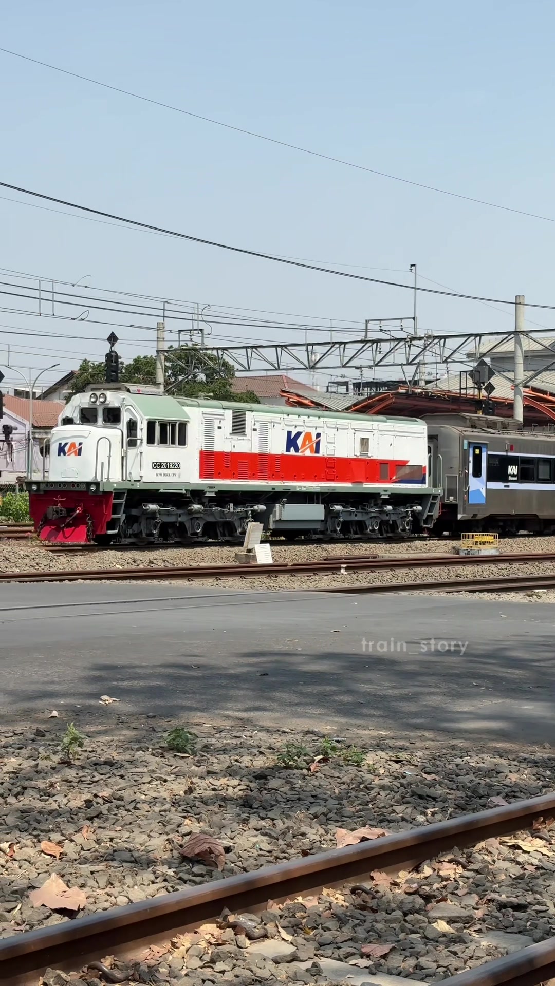 @Train_Story