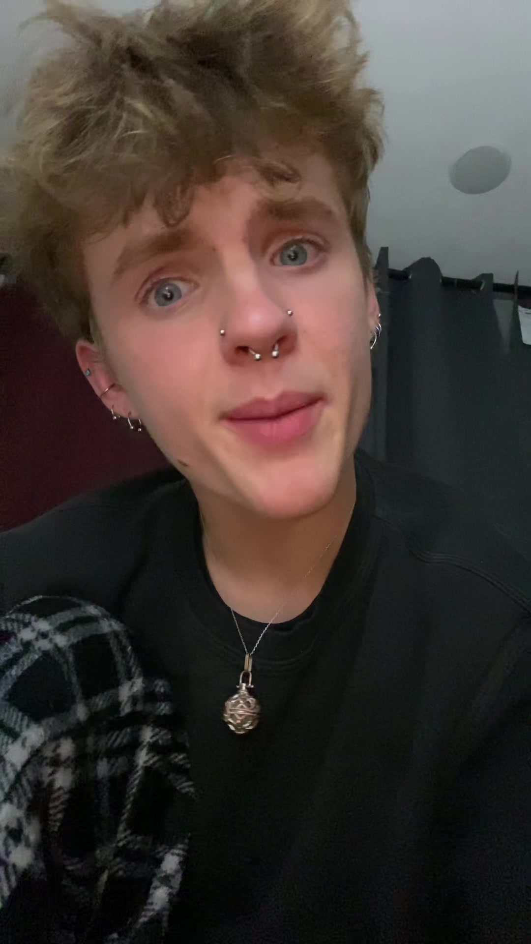 @Kanyunar ☮️