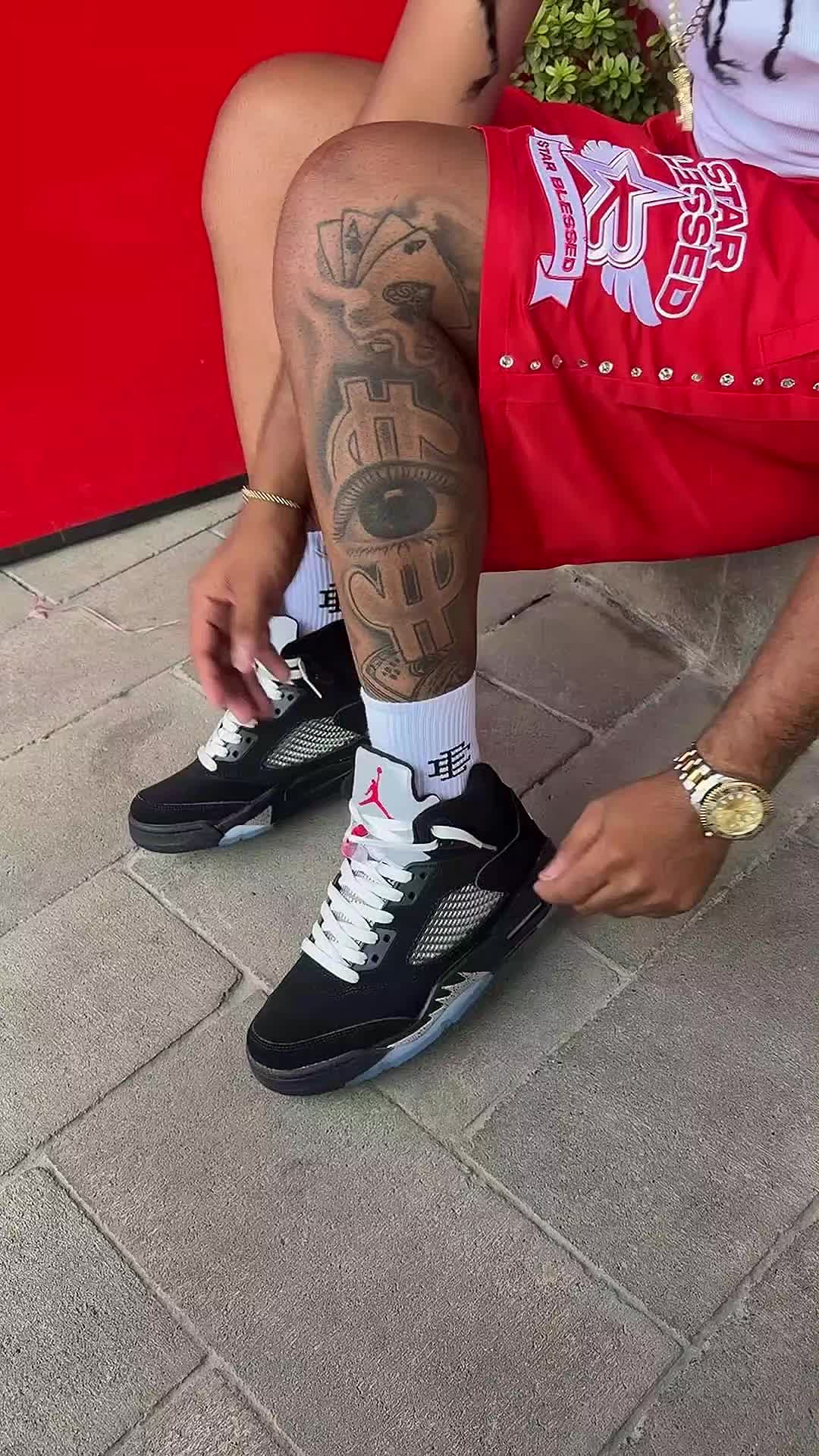 @Monarchy Sneakers