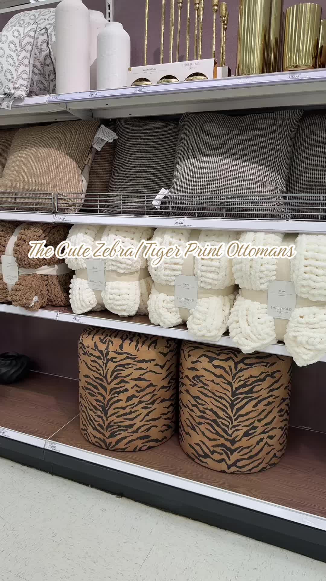 @asthecrowglides