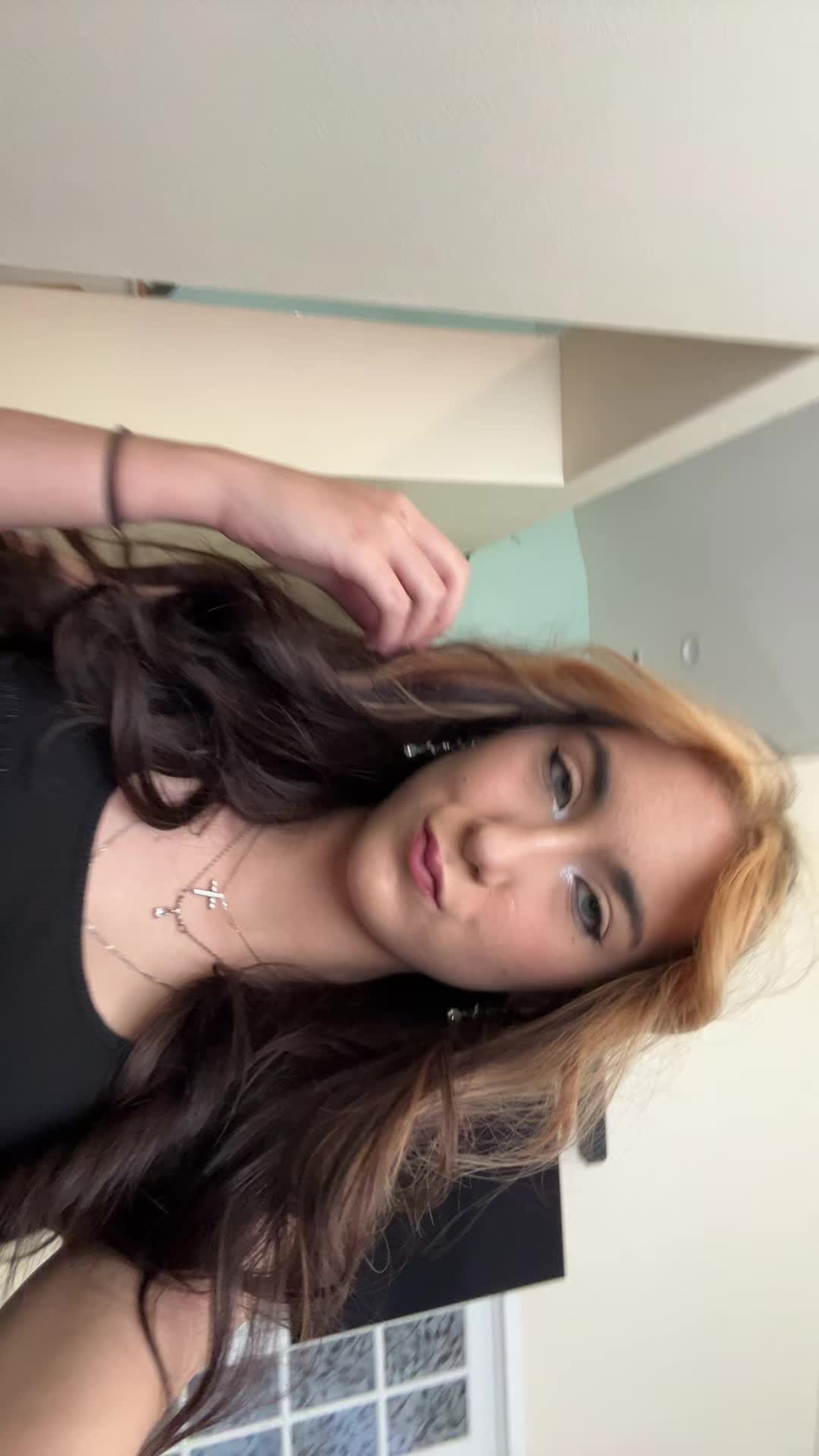 @LilyBee🤨