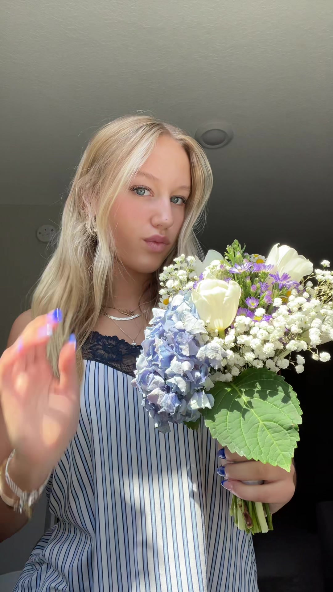 @Ella 🫧