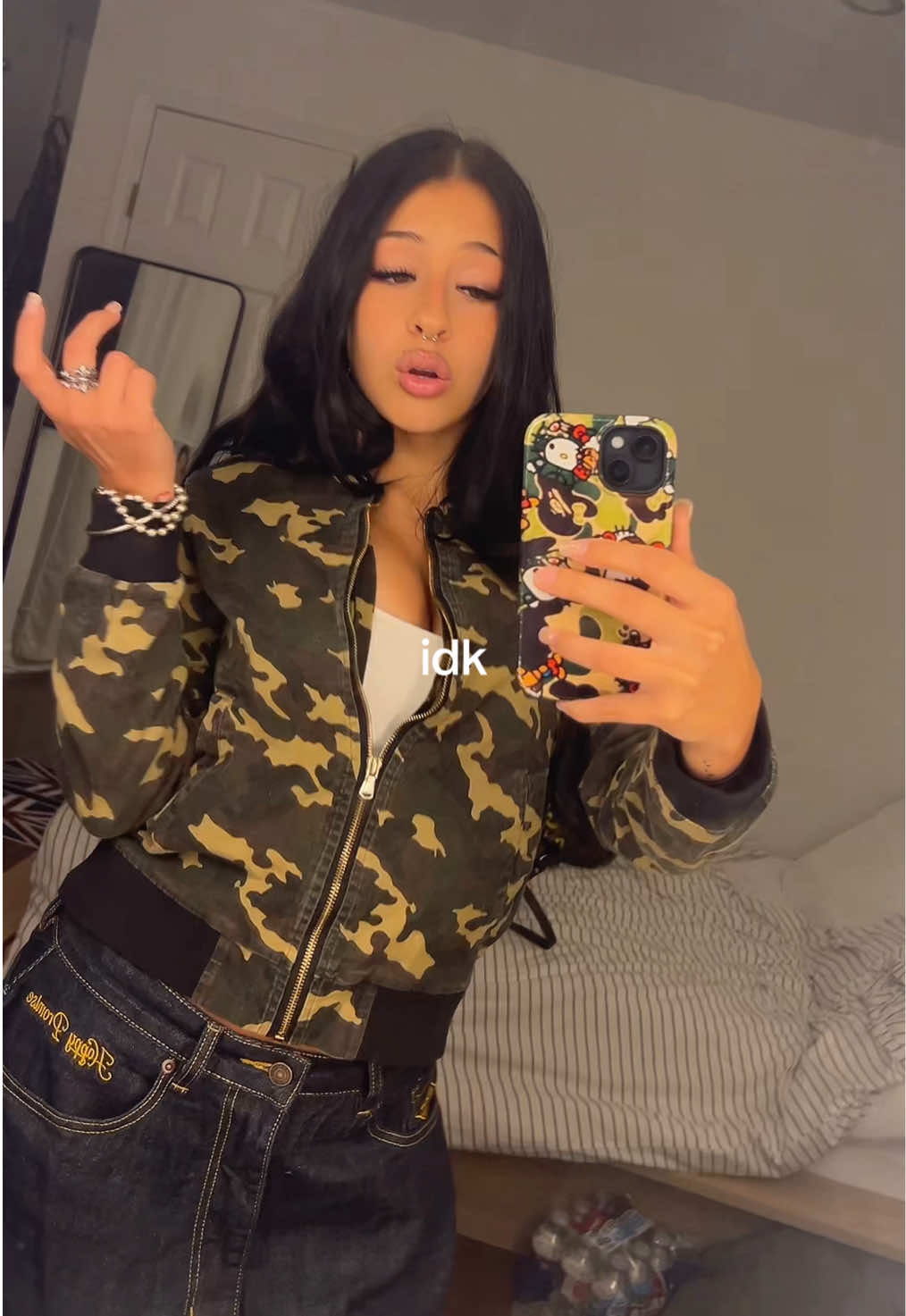 @#cierra