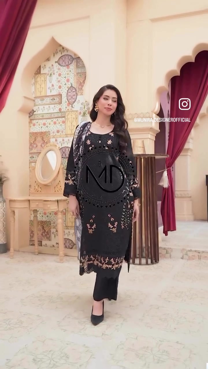 @Fouziadressboutique