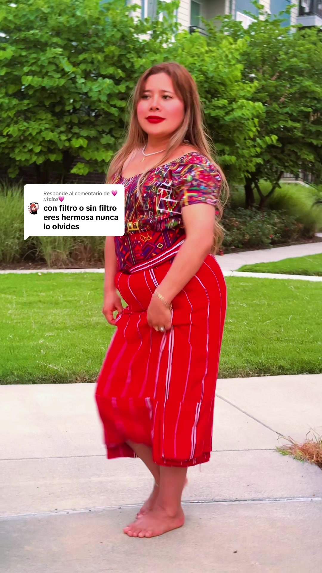 @Elena De León