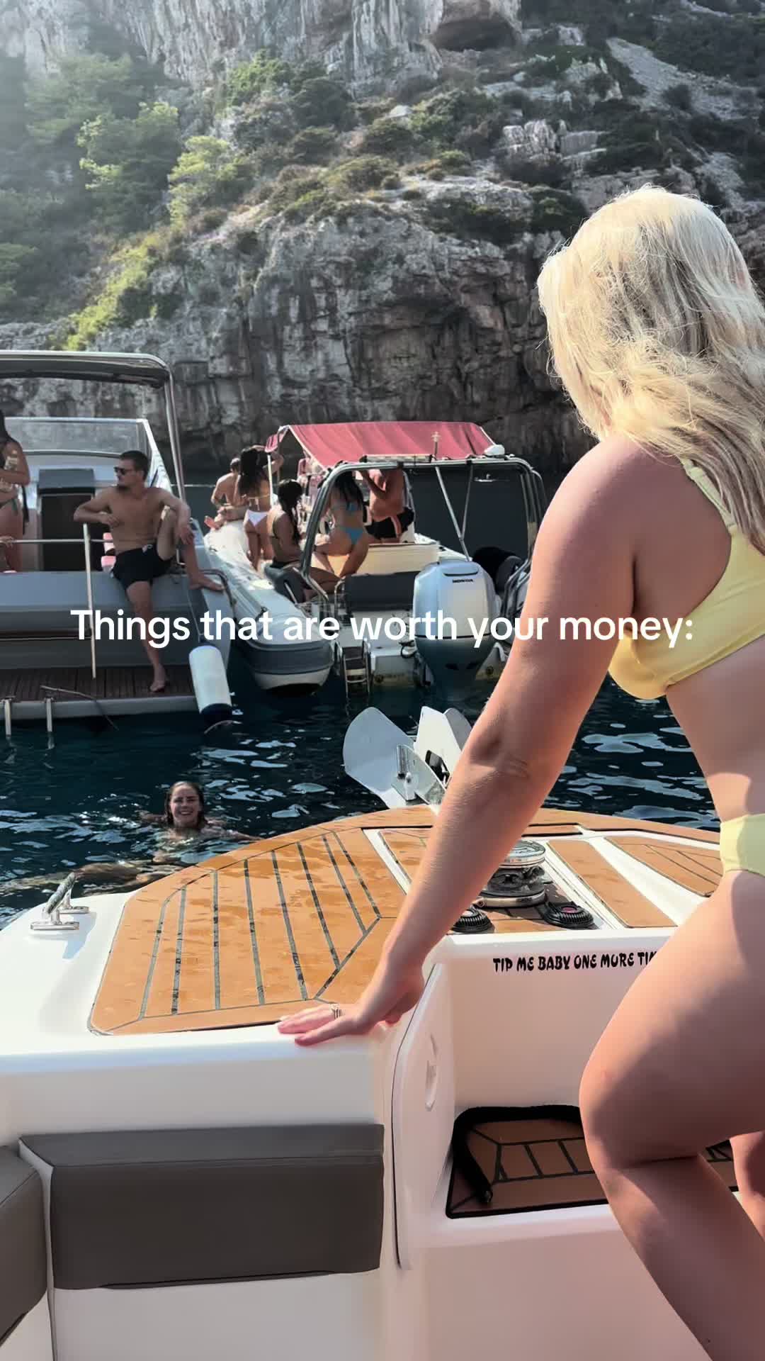 @Jen 🌻🌙🌊