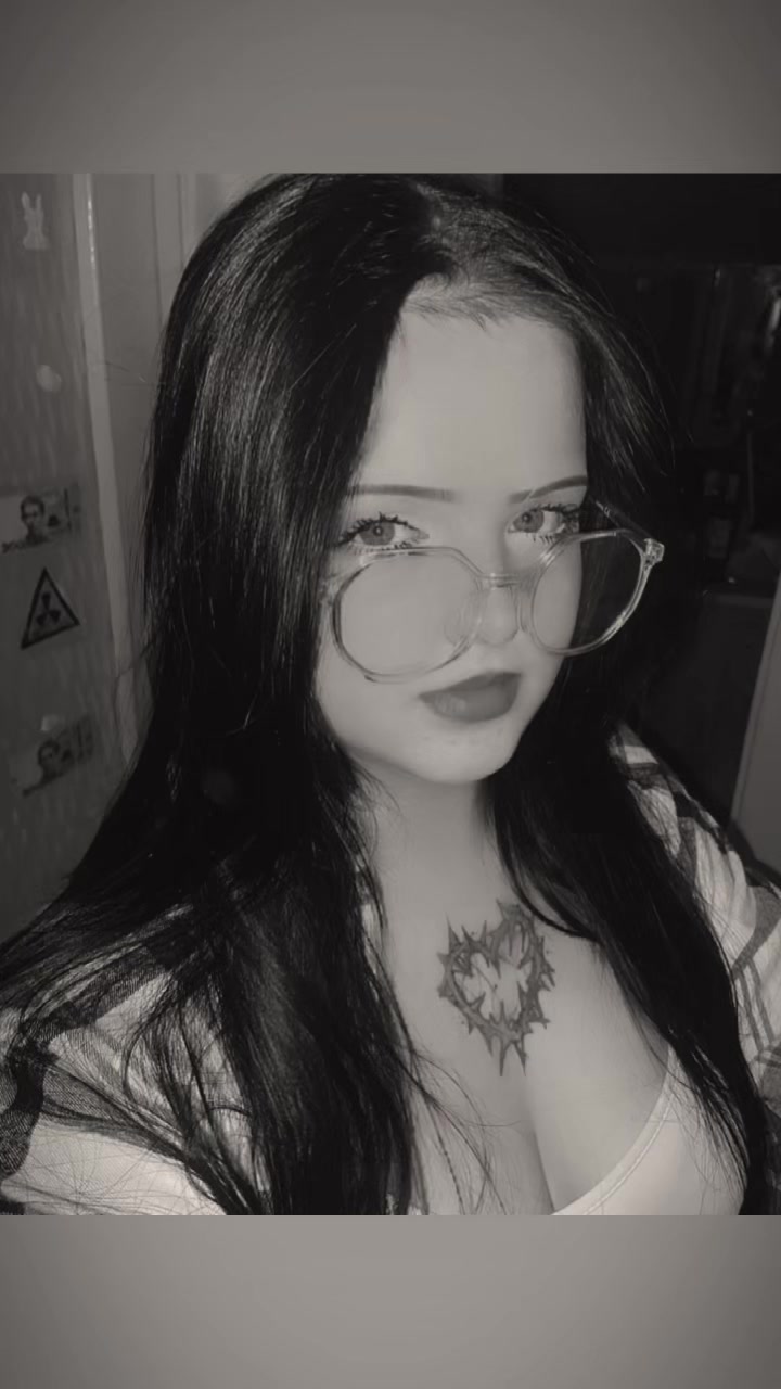 @Маленька