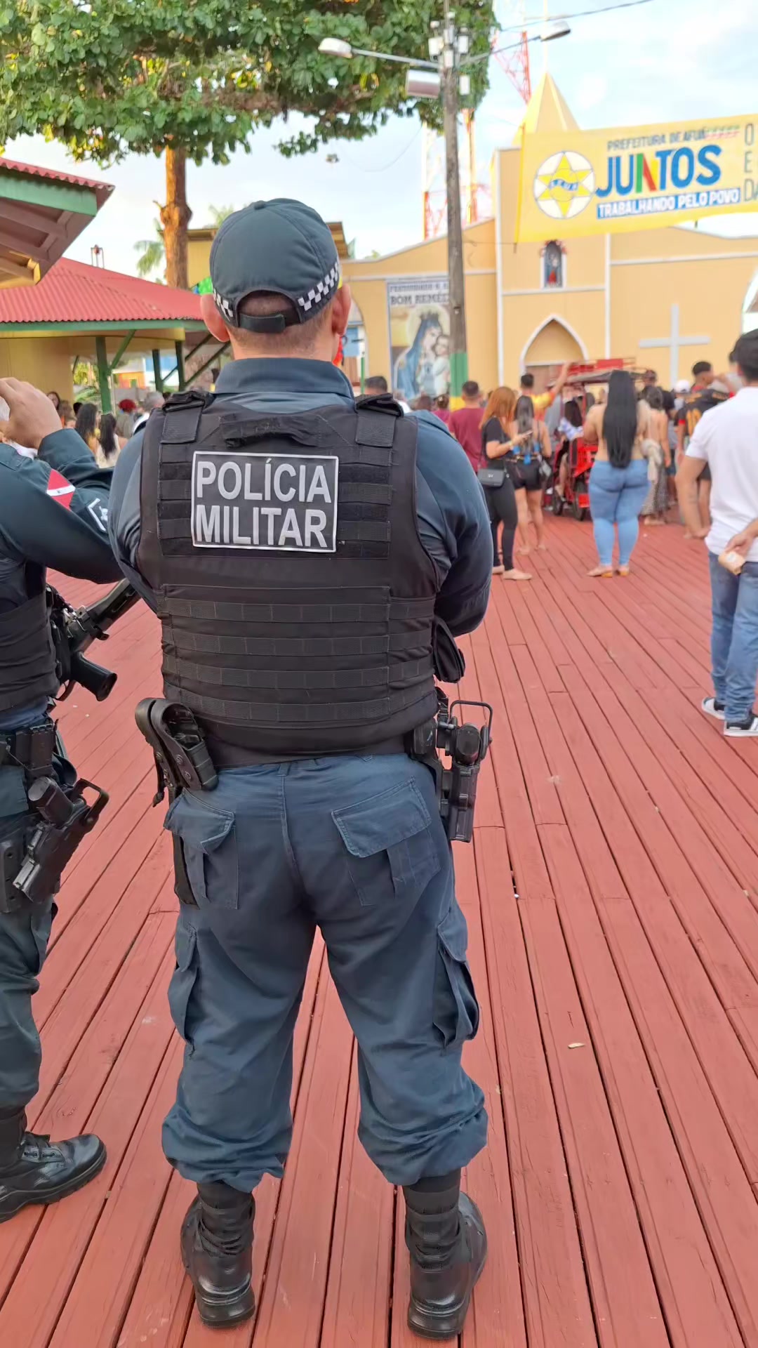 @Marquinho 👮🏽&zwj;♂️ ◣★◥