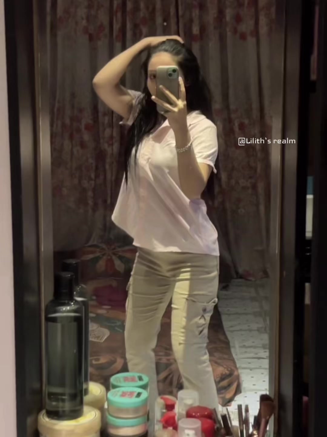 @lilithvibes0