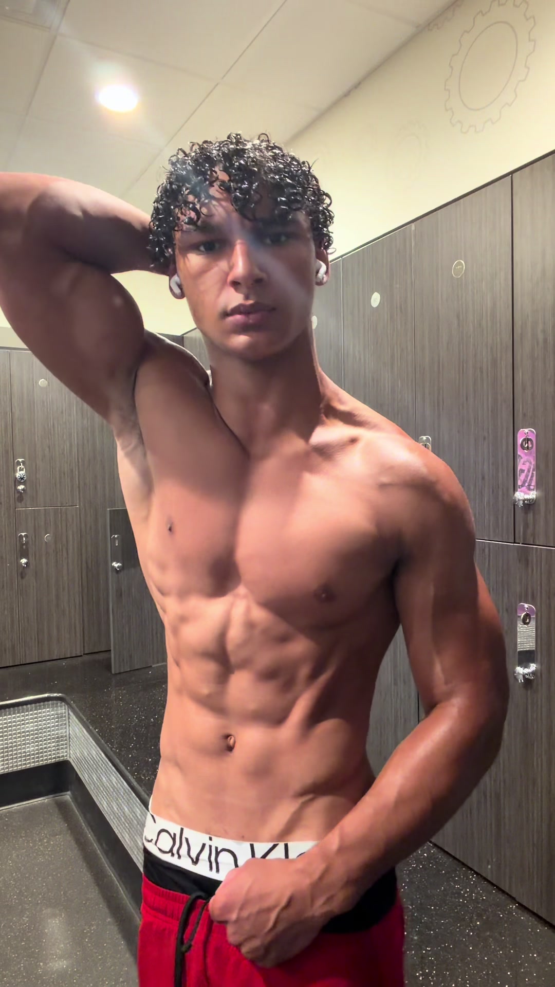 @aaasssdddfq1