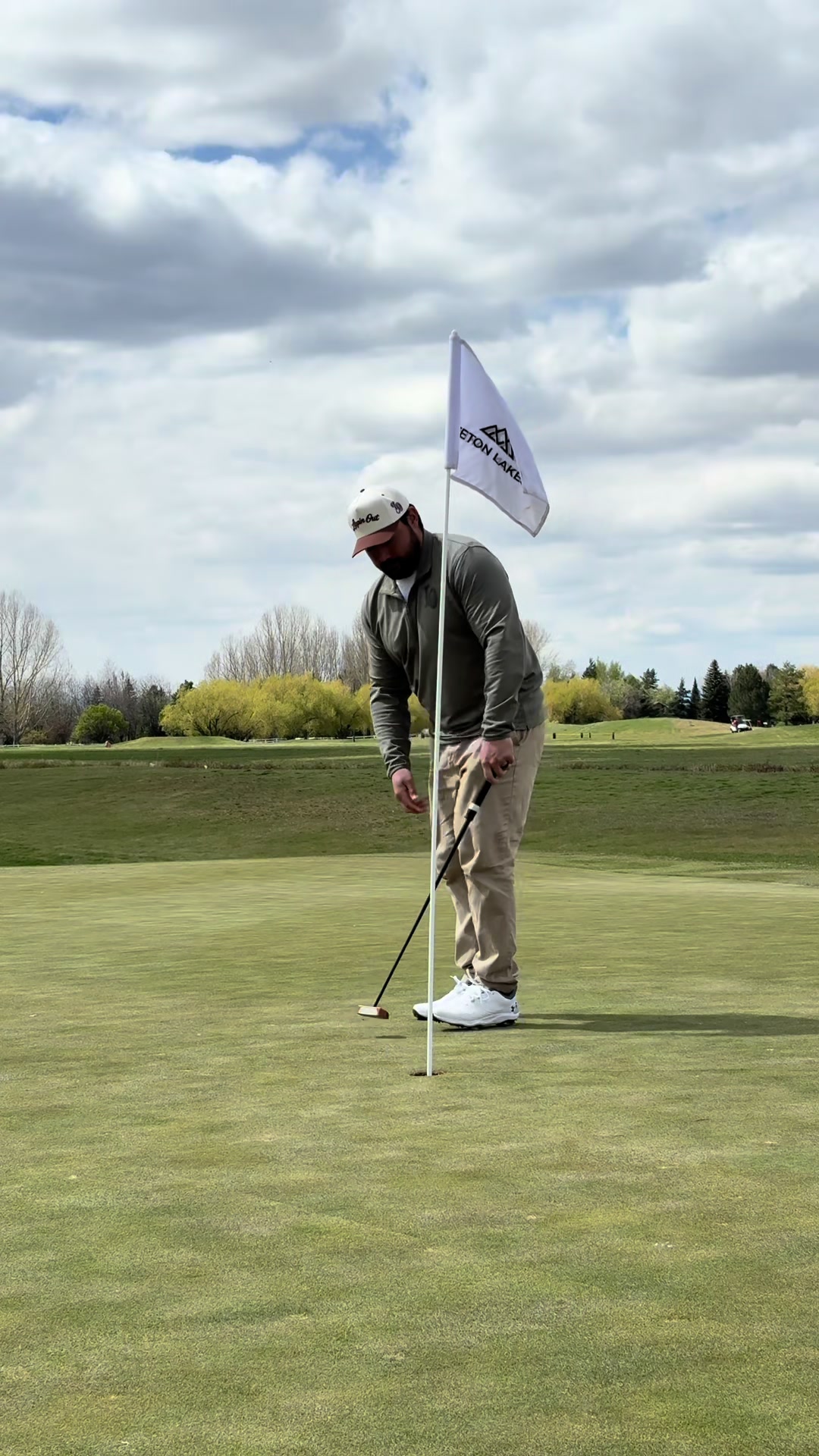 @LippinOutGolf