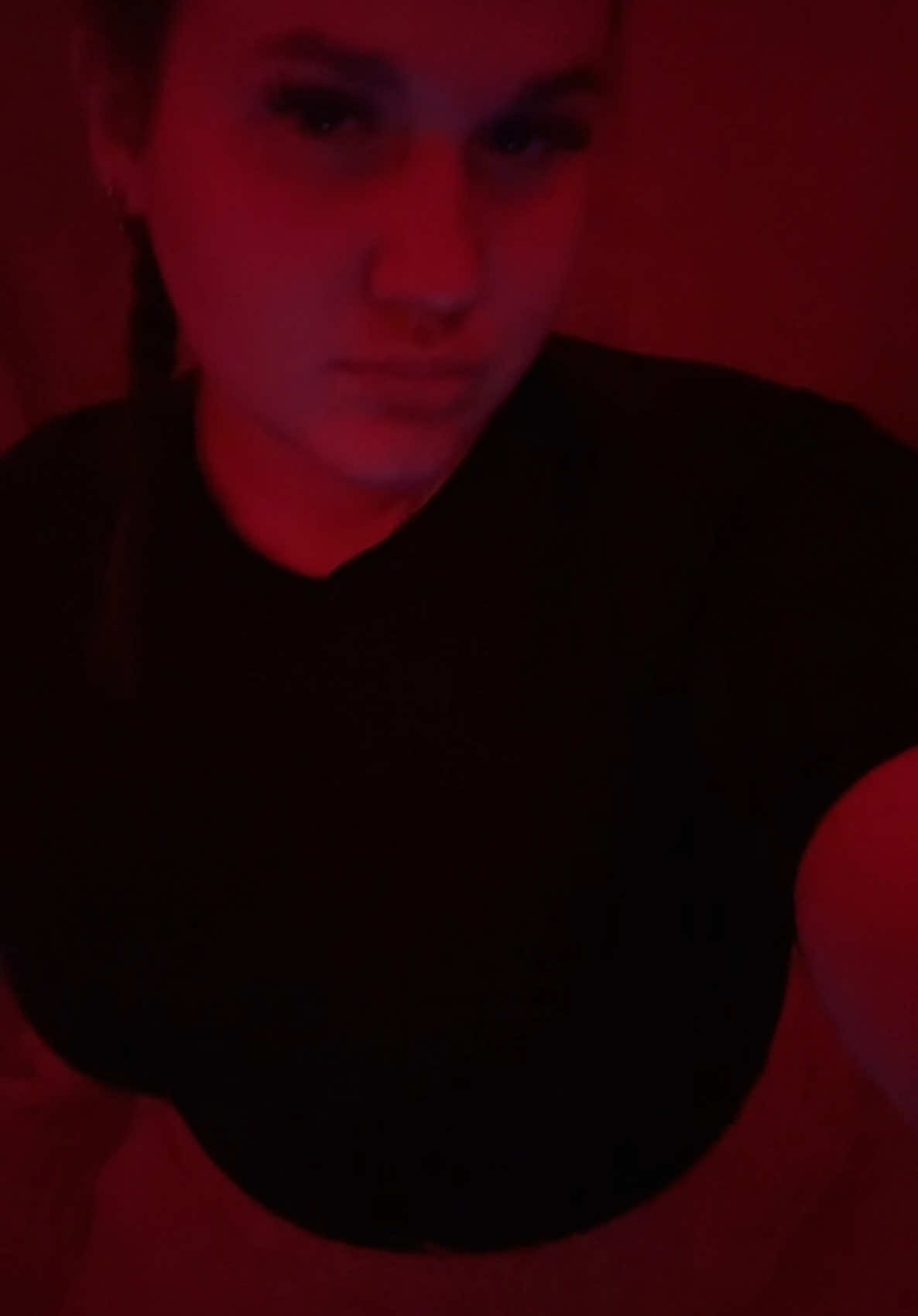 @𝕖𝕧𝕠_𝕣𝕜𝕒🦋