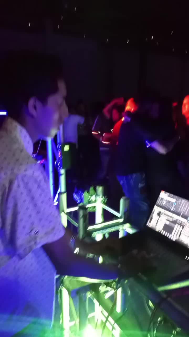 @Dj Moises Pico