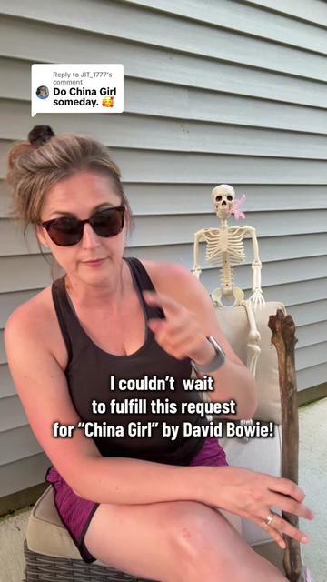 @justbeinglindsay