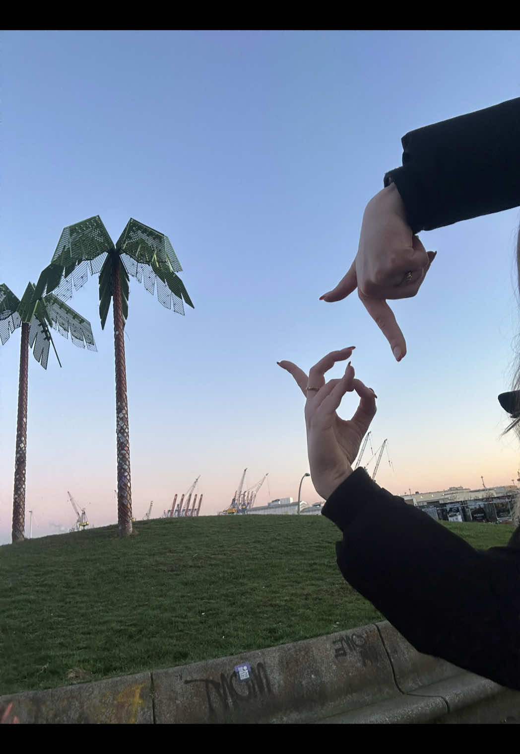 @𝒮𝑜𝓅𝒽𝒾𝒶