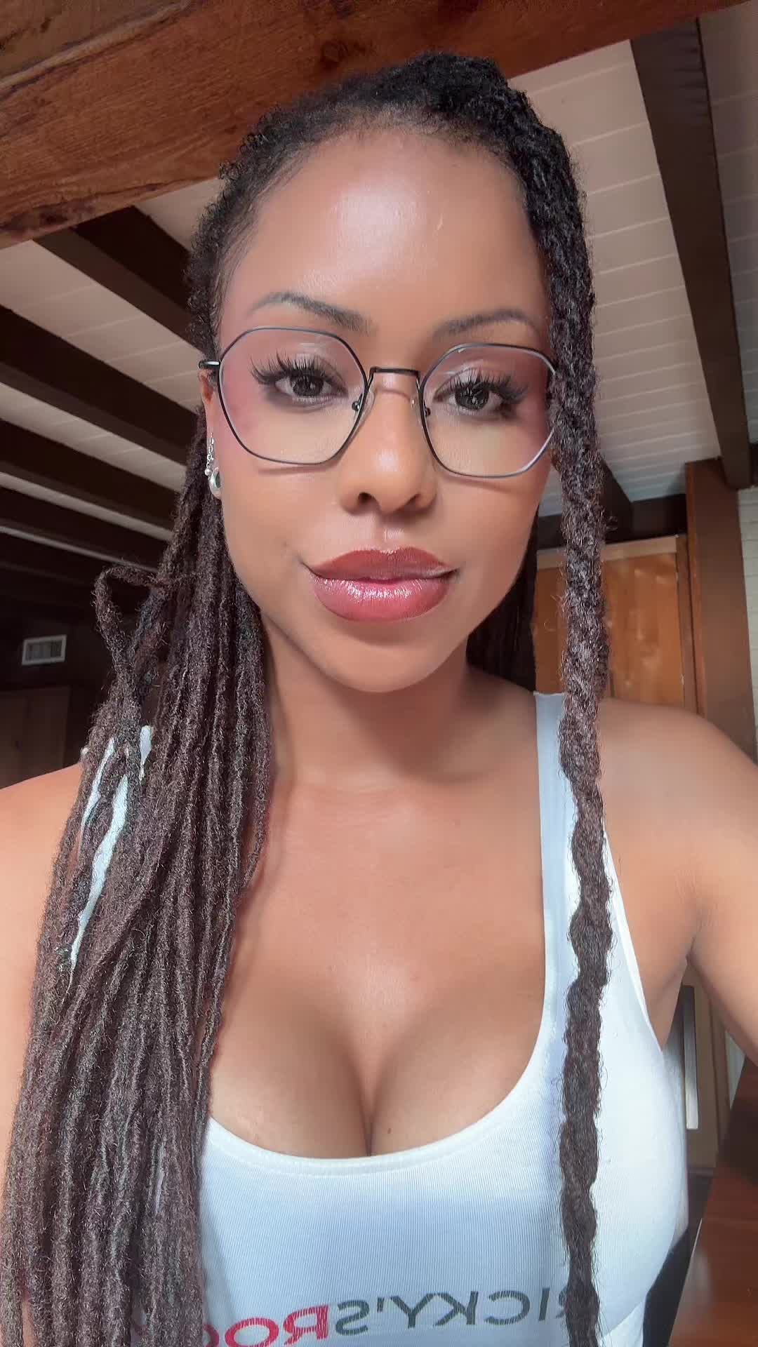 @Kira Noir